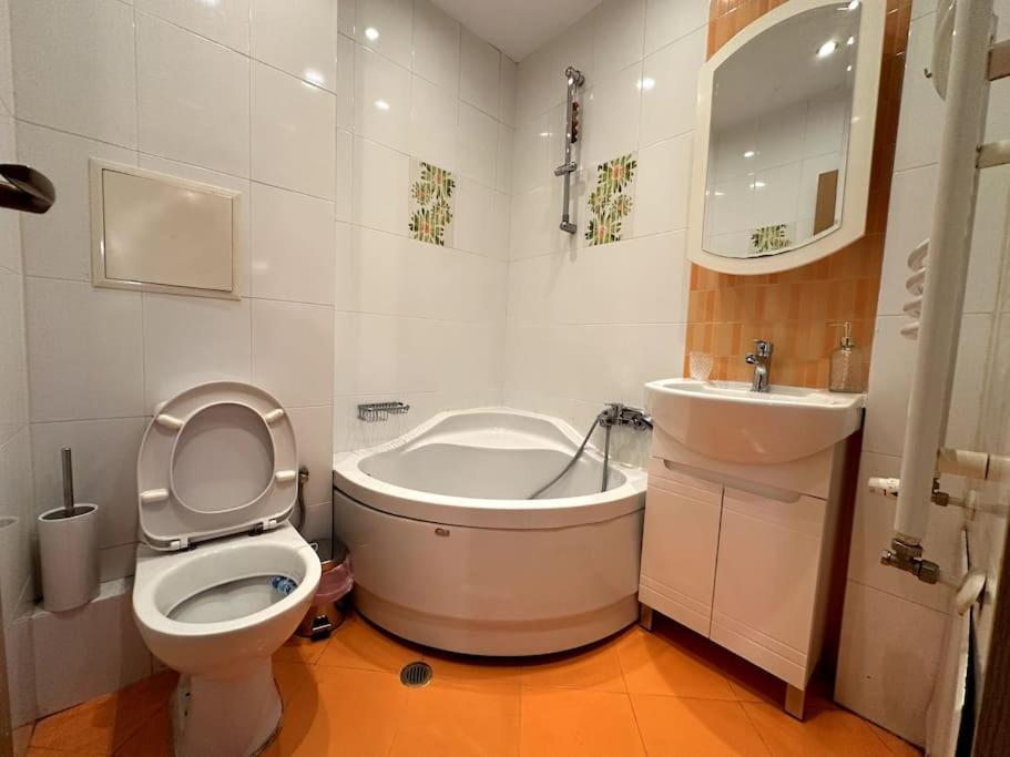Cozy Flat In Central София Екстериор снимка