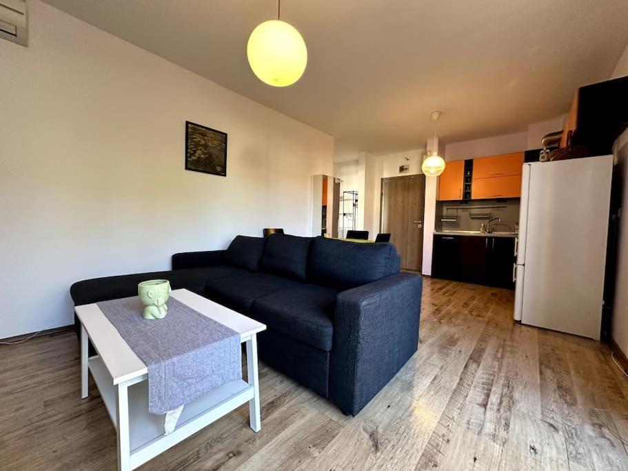 Cozy Flat In Central София Екстериор снимка